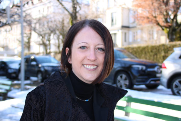Sérieux, regard incisif et franc, sourire rayonnant: Crystel Graf en action. (Photos Le Ô - A.P.)