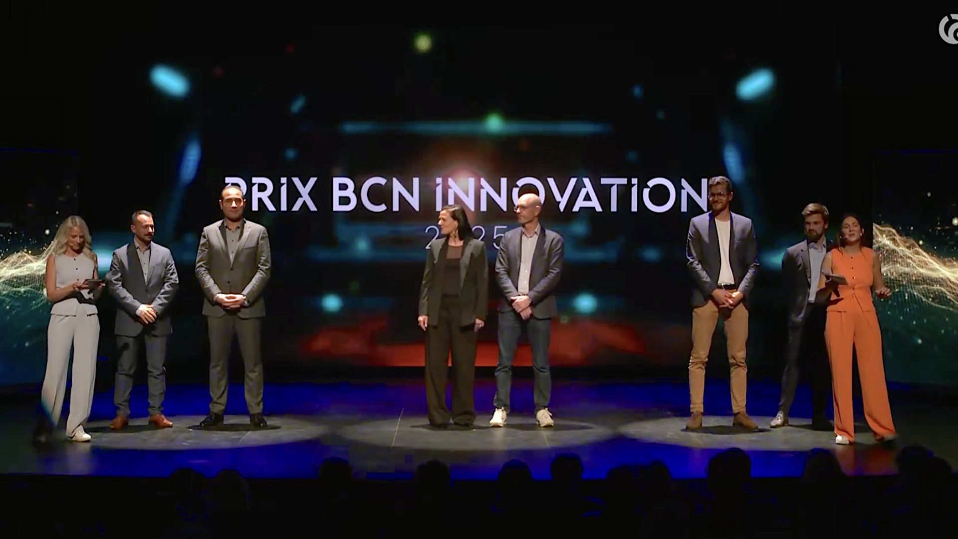 31 oct – BCN Innovation 2 La cérémonie a été retransmise en direct sur Canal Alpha, permettant de mieux faire connaissance avec les trois finalistes. Symactiv a finalement emporté la mise.