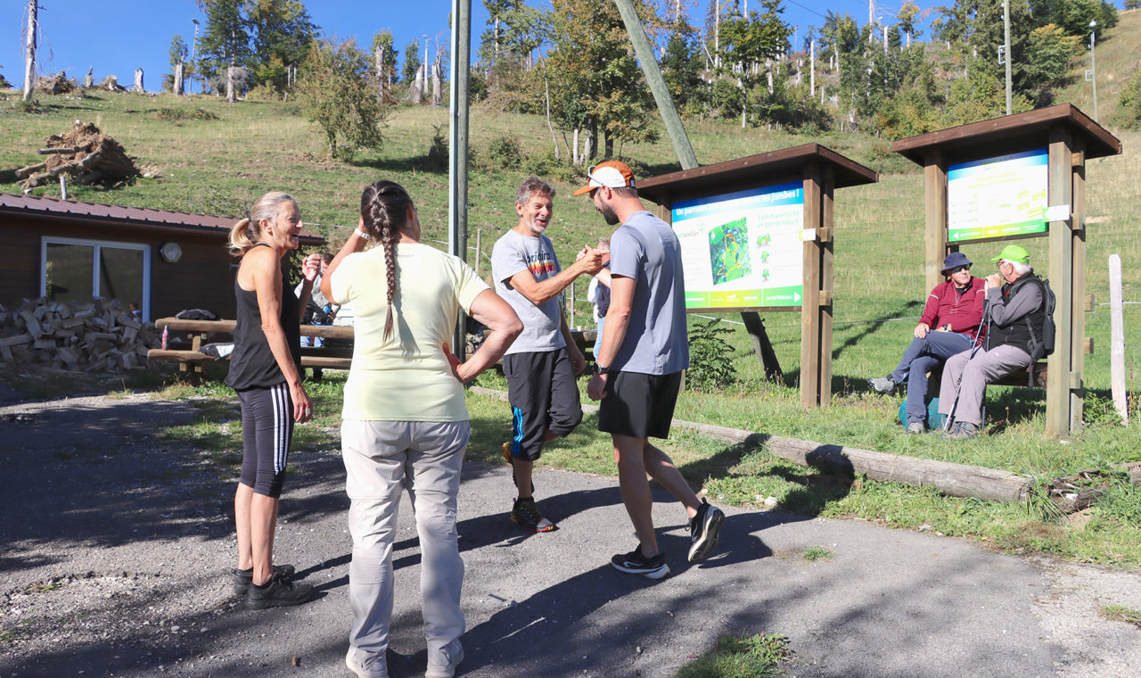 Le coach sportif Benoît Christen utilise l’ECOsentier comme terrain de jeu avec ses clients
et ses clientes