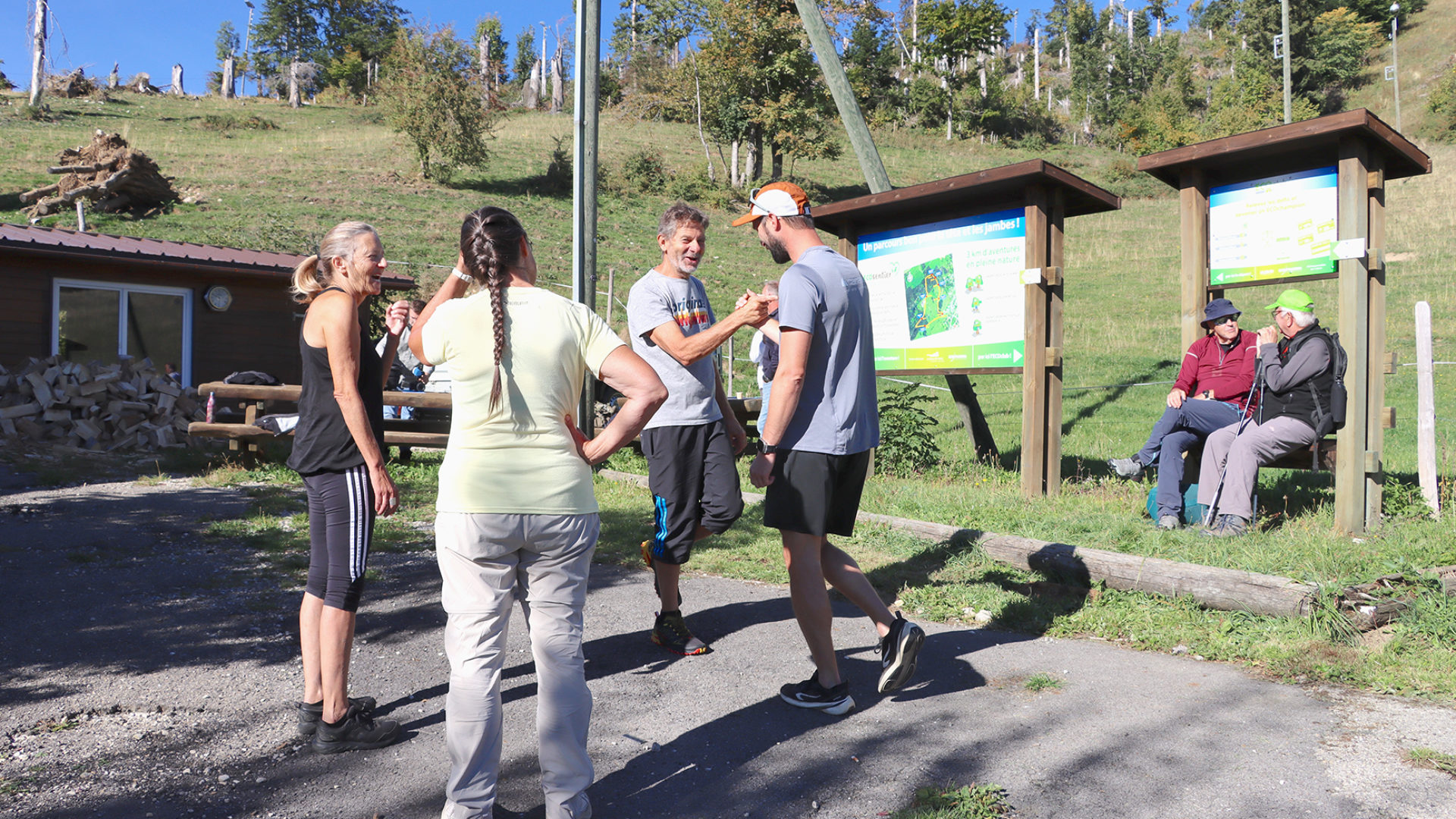 Le coach sportif Benoît Christen utilise l’ECOsentier comme terrain de jeu avec ses clients
et ses clientes