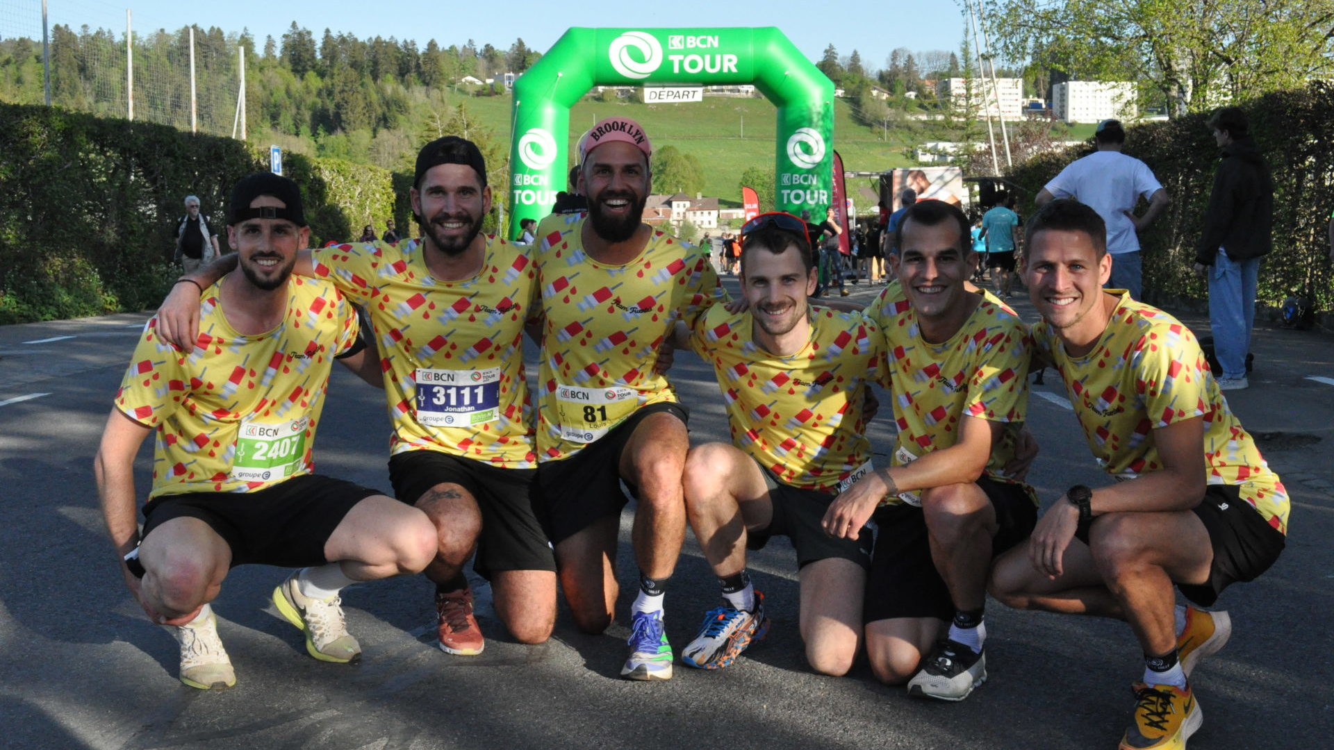 La Team Fuentes : Mike Piller, Jonathan Lara Munõz, Louis Genné, Emile Guinand, Anthony Muller et Mael Erard (de g. à dr.) (Photo : gs - Le Ô).