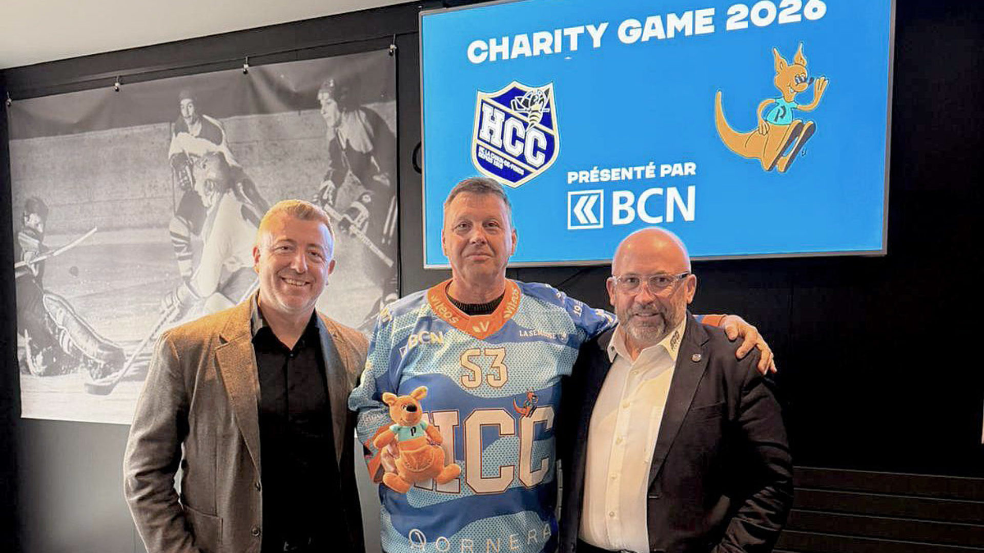 Pascal Schluechter (BCN) et Olivier Calame entourent Daniel Favre (La Paternelle)