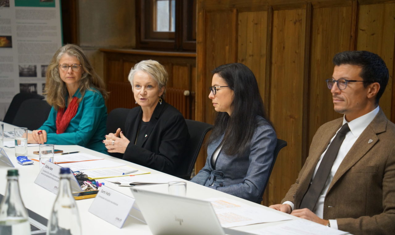 Laurence Boegli, Florence Nater, Céline Vara et Sami Hafsi. Photo : SP/Chancellerie d'État