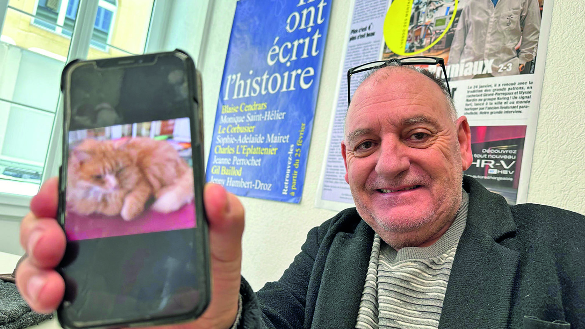 Charoux, Choudoudoux, ou Camille ? En tous cas, un chat devenu star ! (gs)